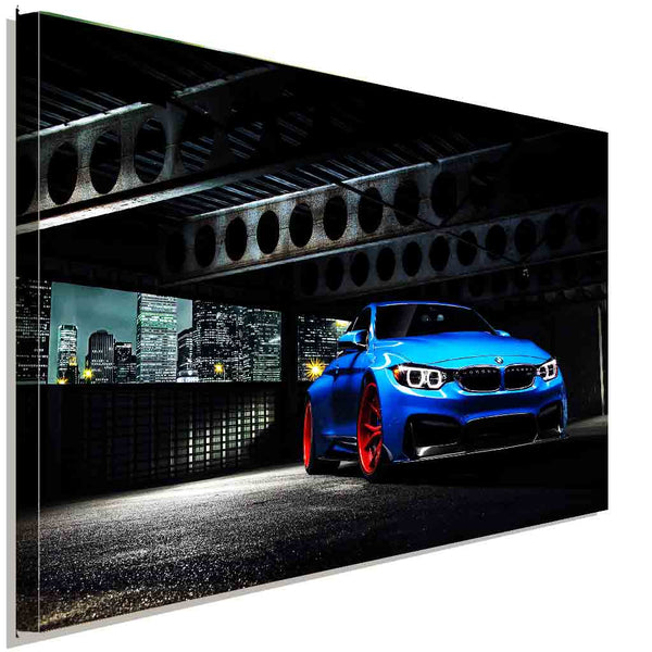 BMW M4 Leinwandbild – Sportliche Eleganz im urbanen Lichtspiel | AK ART Auto-Wanddeko XXL