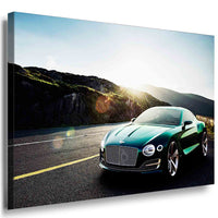 Bentley Continental Leinwandbild – Grüner Luxuswagen an irischer Küstenstraße | AK ART Auto Wandbild TOP