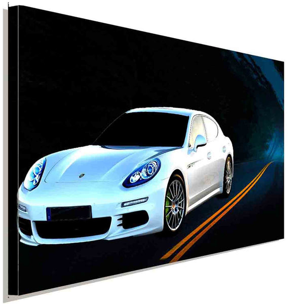 Porsche Panamera Leinwandbild – Weißer Luxus-Sportwagen bei Nacht | AK ART Auto Wandbild XXL