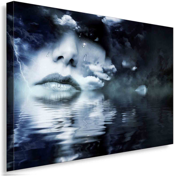 Mystische Frau mit Wasserreflexion – Abstraktes Gewitter-Leinwandbild in Blau | AK ART Kunstdruck XXL
