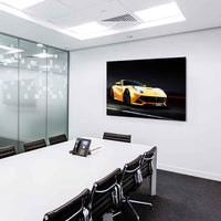 Ferrari F12 Leinwandbild – Gelber Supersportwagen im Studio-Look | AK ART
