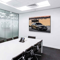 Mercedes-Benz S550 AMG Leinwandbild – Eleganter Luxuswagen am Hafen | AK ART Wandbild