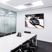 BMW X6 Leinwandbild – Schwarzer Luxus SUV im Winterwald | AK ART Auto Wandbild TOP